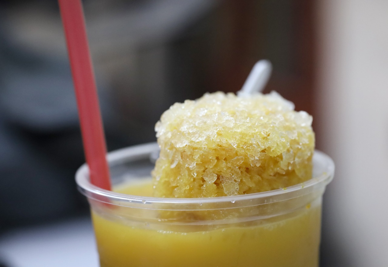 SALUD | Exhorta SSM a evitar consumo de raspados o aguas frescas hechos